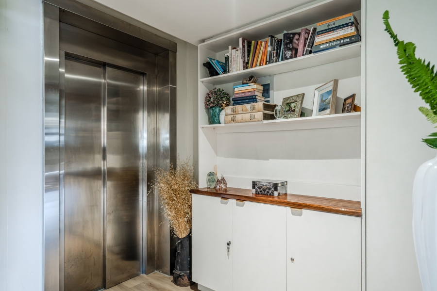 2 Bedroom Property for Sale in Fresnaye Western Cape